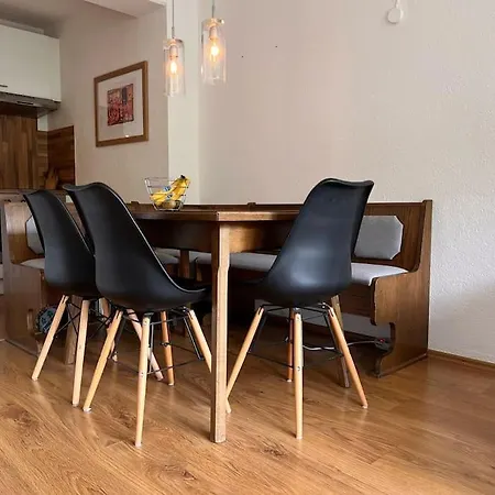 Rustiek Mountainview Appartement Innsbruck